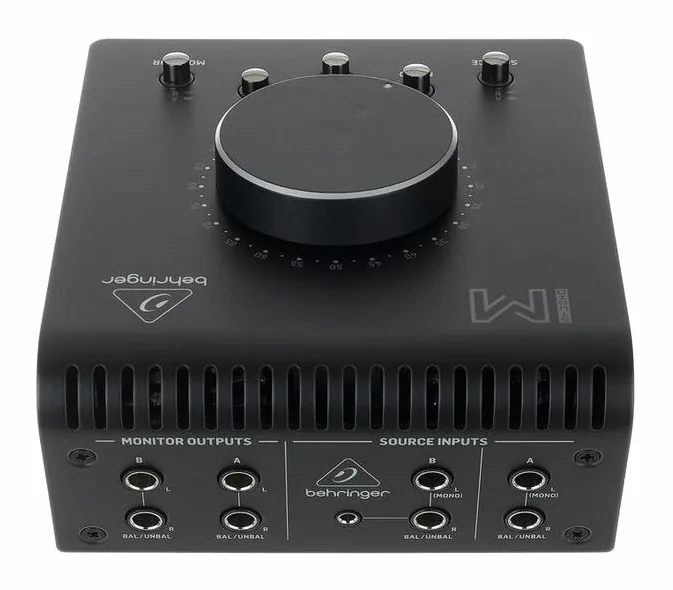 Behringer Studio M, vista 4