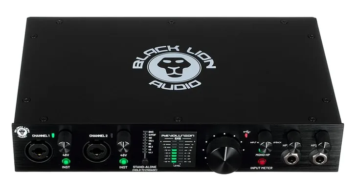 Black Lion Audio Revolution 6x6, vista 2