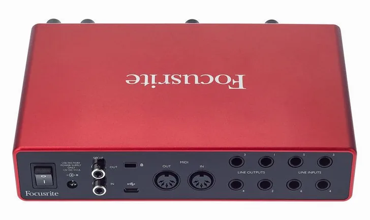 Focusrite Scarlett 8i6 3rd Gen, vista 4