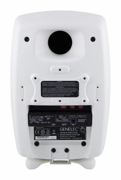 Genelec 8040 BWM, vista 4