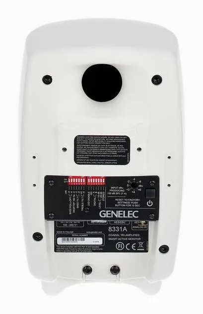 Genelec 8331 WH, vista 4