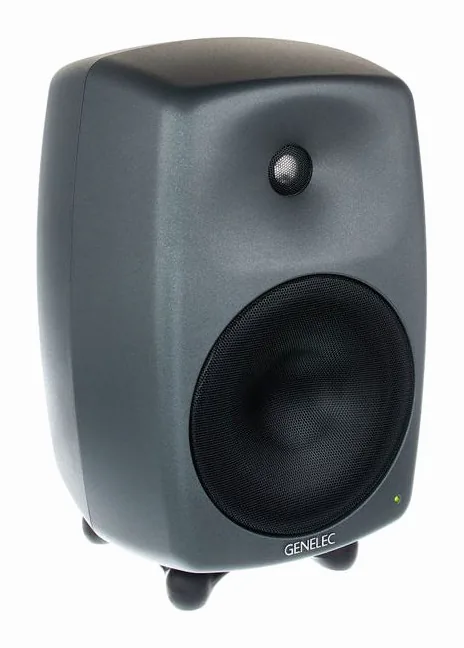 Genelec 8350 APM, vista 3