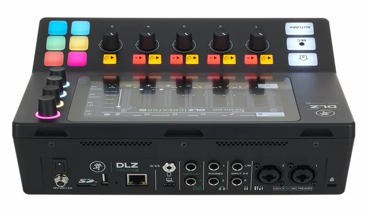 Mackie DLZ Creator XS, vista 4