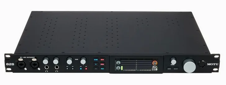 MOTU 828 (2024), vista 2