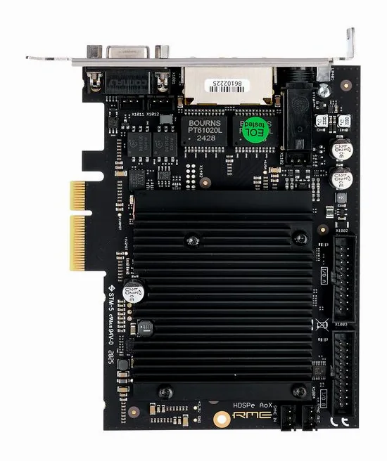 RME HDSPe AoX-M, vista 3