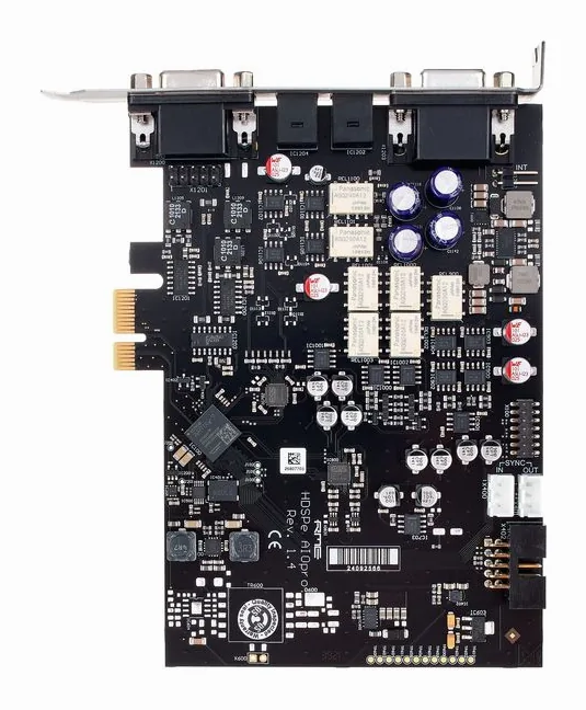 RME HDSPe AIO Pro, vista 4