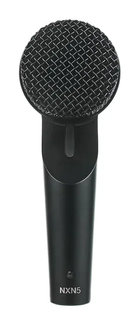 Shure Nexadyne 5 de frente, sobre fondo claro