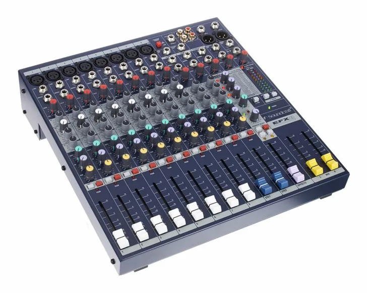 Soundcraft EFX8, vista 3