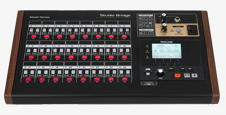 Tascam Studio Bridge, vista 2