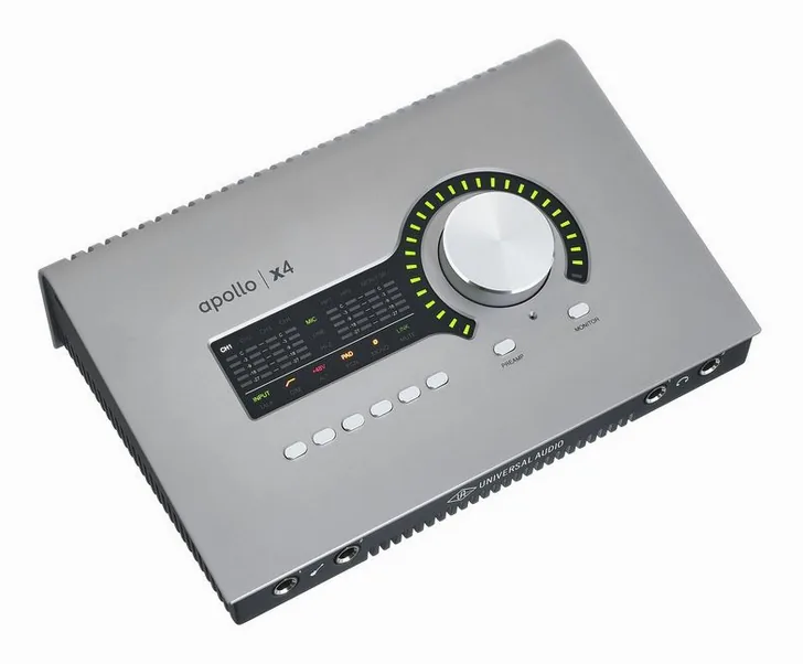 Universal Audio Apollo X4 Gen2 AC, vista 4