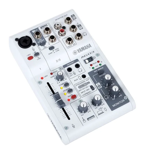 Yamaha AG03 MK2 WH, vista 3