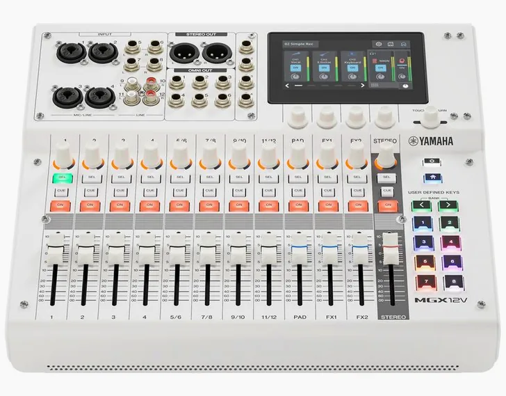 Yamaha MGX12V WH, vista 2
