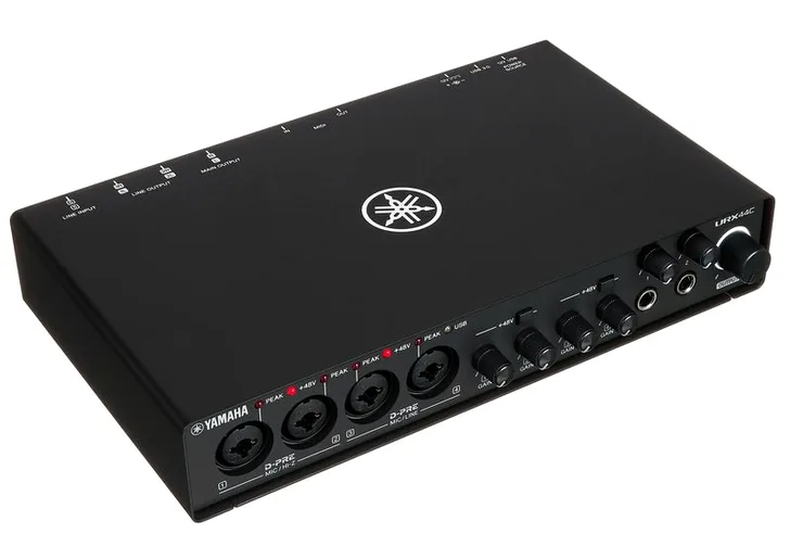 Yamaha URX44C, vista 3